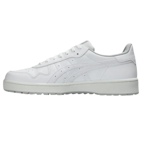 The Asics Japan S Mens Golf Shoes are white low-top sneakers with a lace-up design and subtle stitching at the side and heel, ideal for golfers seeking stylish, spikeless shoes for on or off the course.