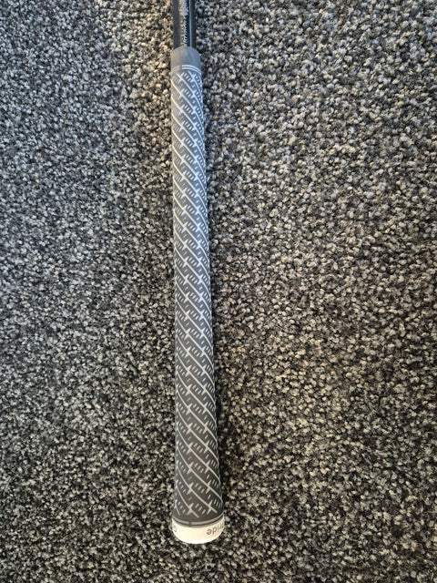 Golf Pride Z-Grip standard size fitted to used Callaway Apex UW