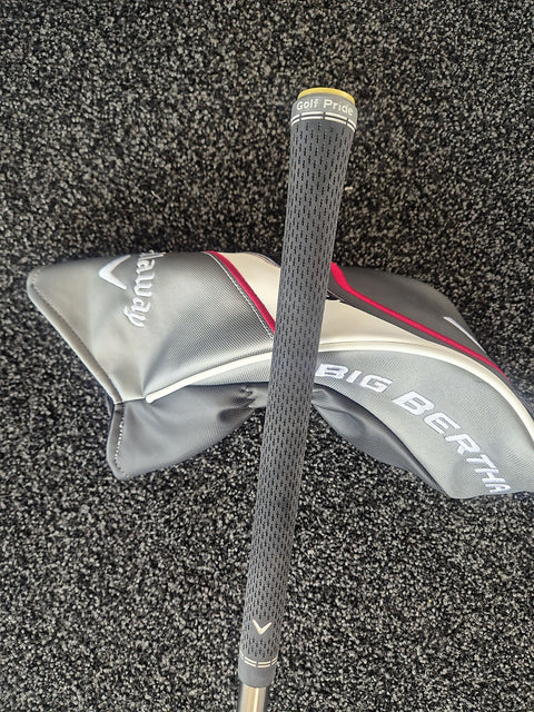 Used Callaway Big Bertha driver grip and matching headcover included
