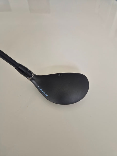 Callaway Paradym Ai Smoke 4 hybrid crown at address