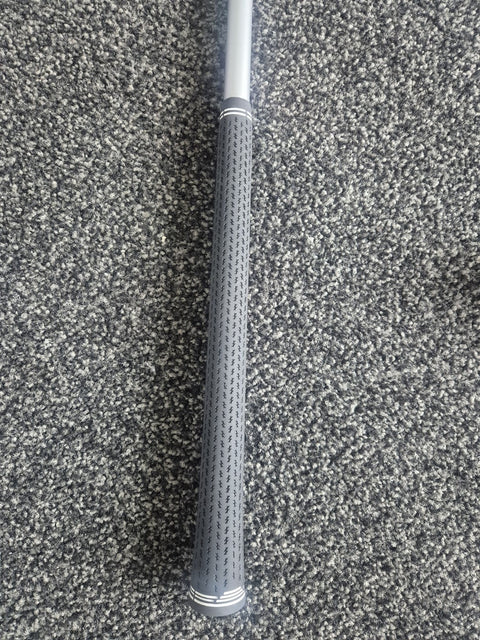 Grip on used Cobra Aerojet Women's 5 Hybrid