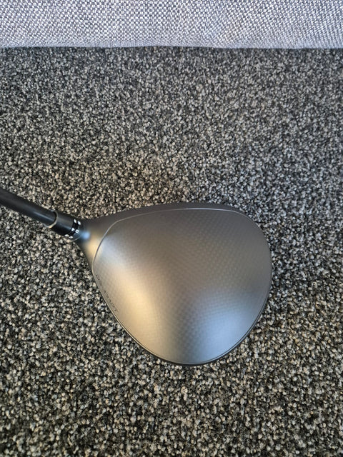 Crown of used Cobra DS-ADAPT LS 10.5 degree driver