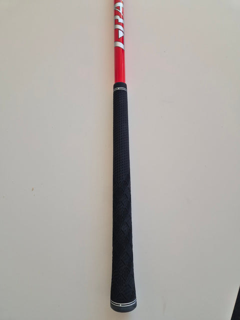 Black rubber grip fitted to the used PGF Southpaw SP1 3 wood