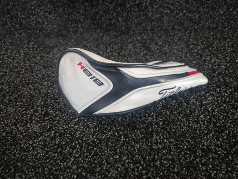 Original Titleist 818 hybrid headcover included with used club