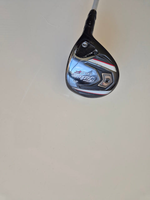 Sole wear and 21 degree marking on used Titleist 913F fairway wood