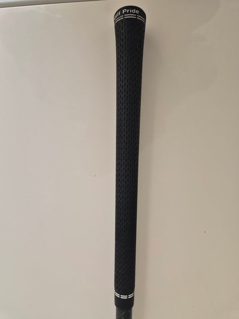 Golf Pride grip on used Titleist GT2 fairway wood