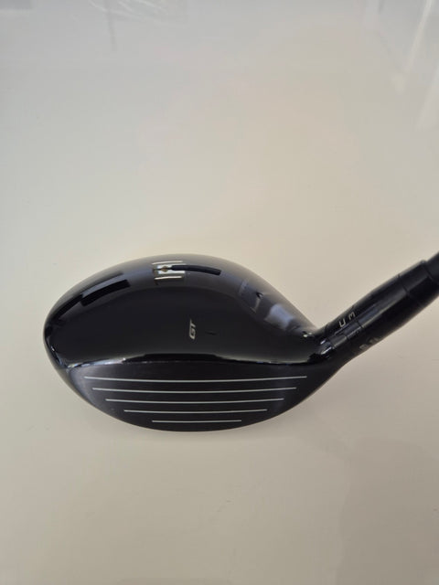 Titleist GT2 16.5 degree fairway wood address view