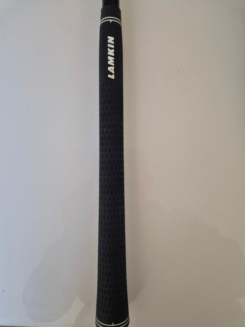 Lamkin midsize grip fitted to used Titleist GT3 driver