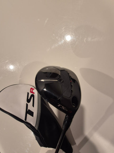 Titleist TSR3 fairway wood sole and adjustable hosel