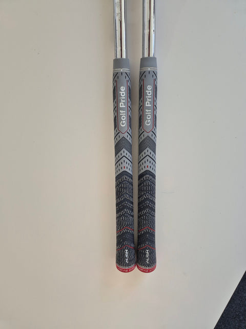Golf Pride MCC Plus4 ALIGN standard-size reduced-taper grips on both wedges