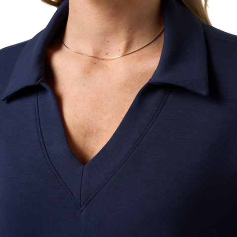TravisMathew Skyloft Soft V-Neck Women's Pullover | Navy Blazer