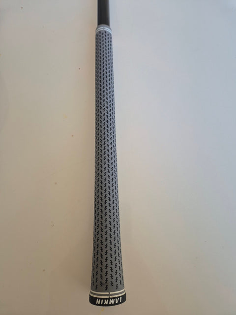 Lamkin grip condition on the actual used Wilson DYNAPWR Carbon driver