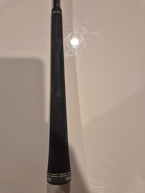 Golf Pride grip on used Callaway Big Bertha B21 driver