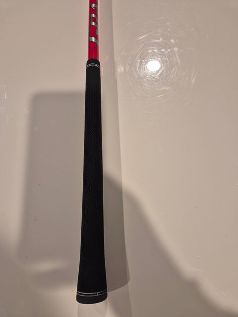 Grip on used PGF Status SP1 5 hybrid with ProLaunch 67 A-flex shaft