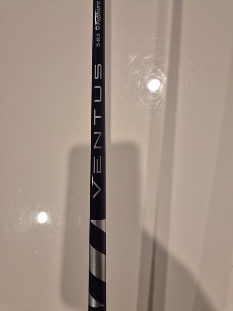 Fujikura Ventus 5 R2 shaft fitted to Wilson DYNAPWR 13 degree driver